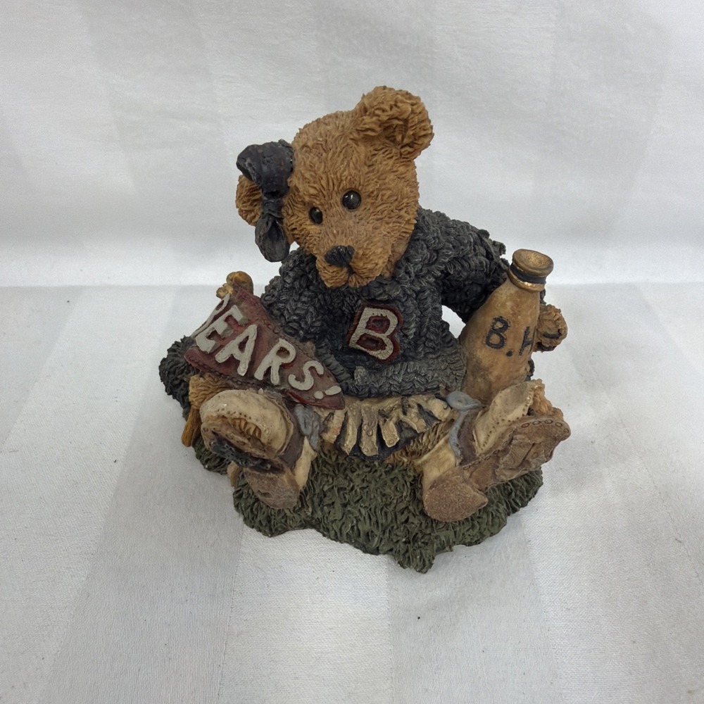 BOYDS BEARS RESIN FIGURE BEARSTONE COLL BAILEY THE CHEERLEADER